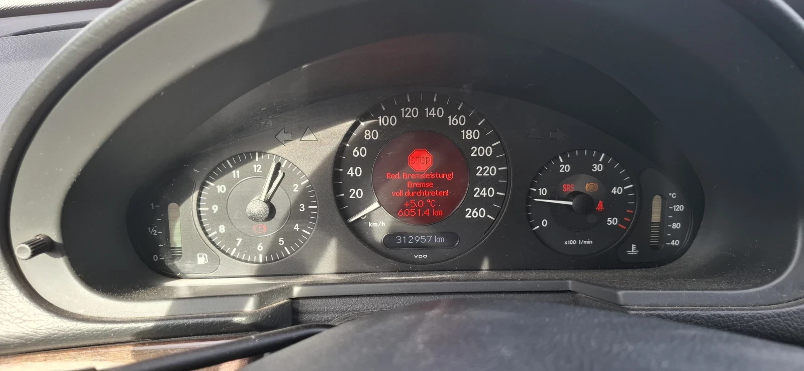 Mercedes-Benz E 220 | Mobile.bg � ����������� 12