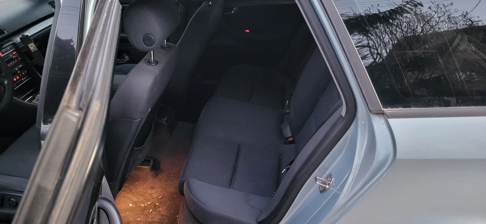 Audi A4 2.5 tdi quatro 6sk - изображение 6