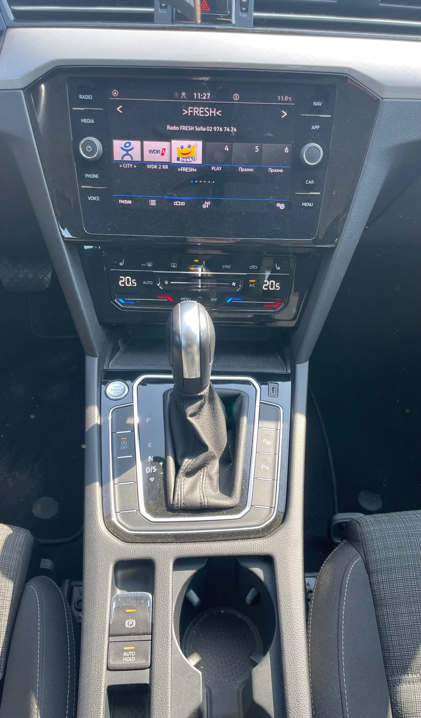 VW Passat 2.0 TDI* 150 PS* LED* ACC* PDC* NAVI* CAMERA, снимка 12 - Автомобили и джипове - 54008879