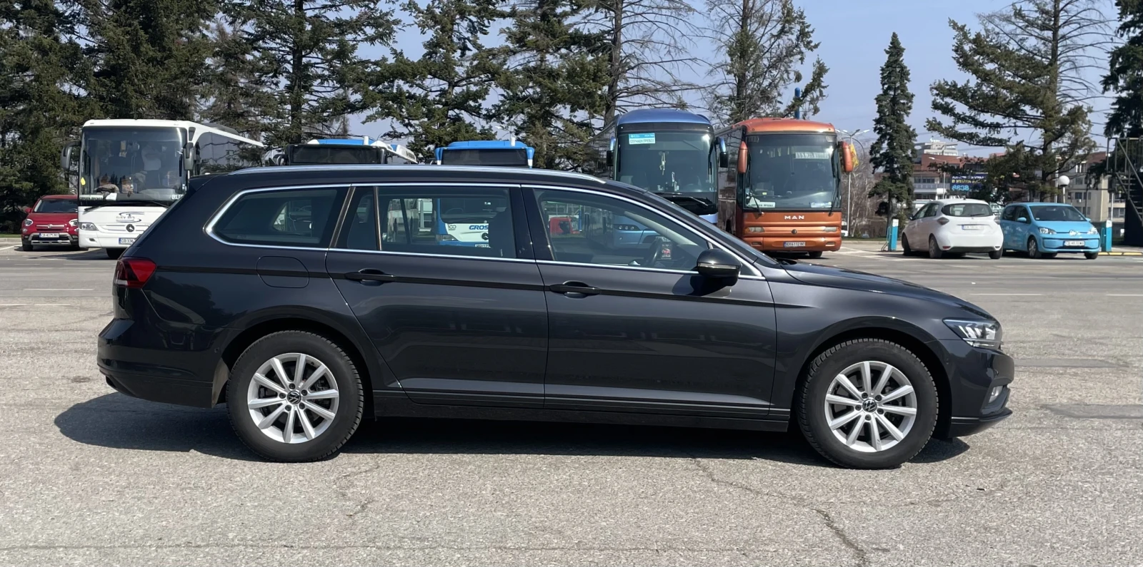 VW Passat 2.0 TDI* 150 PS* LED* ACC* PDC* NAVI* CAMERA, снимка 4 - Автомобили и джипове - 54008879