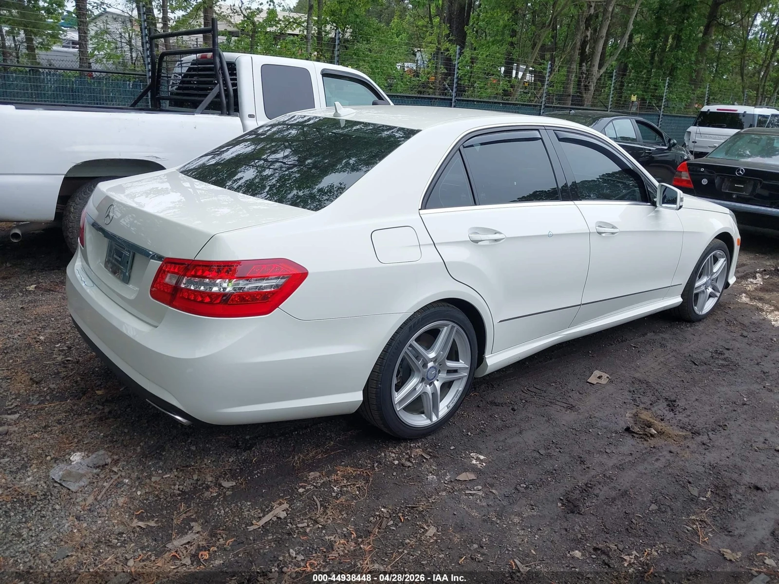 Mercedes-Benz E 500 AMG* 4MATIC* Distronic* Обдухване, снимка 4 - Автомобили и джипове - 54452340