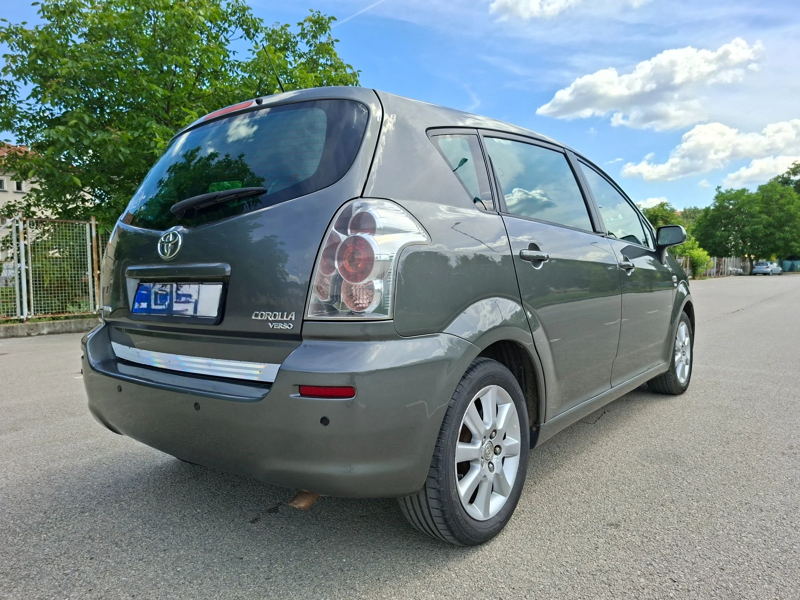 Toyota Corolla verso 1.8 VVT-I LPG, снимка 5 - Автомобили и джипове - 54980497