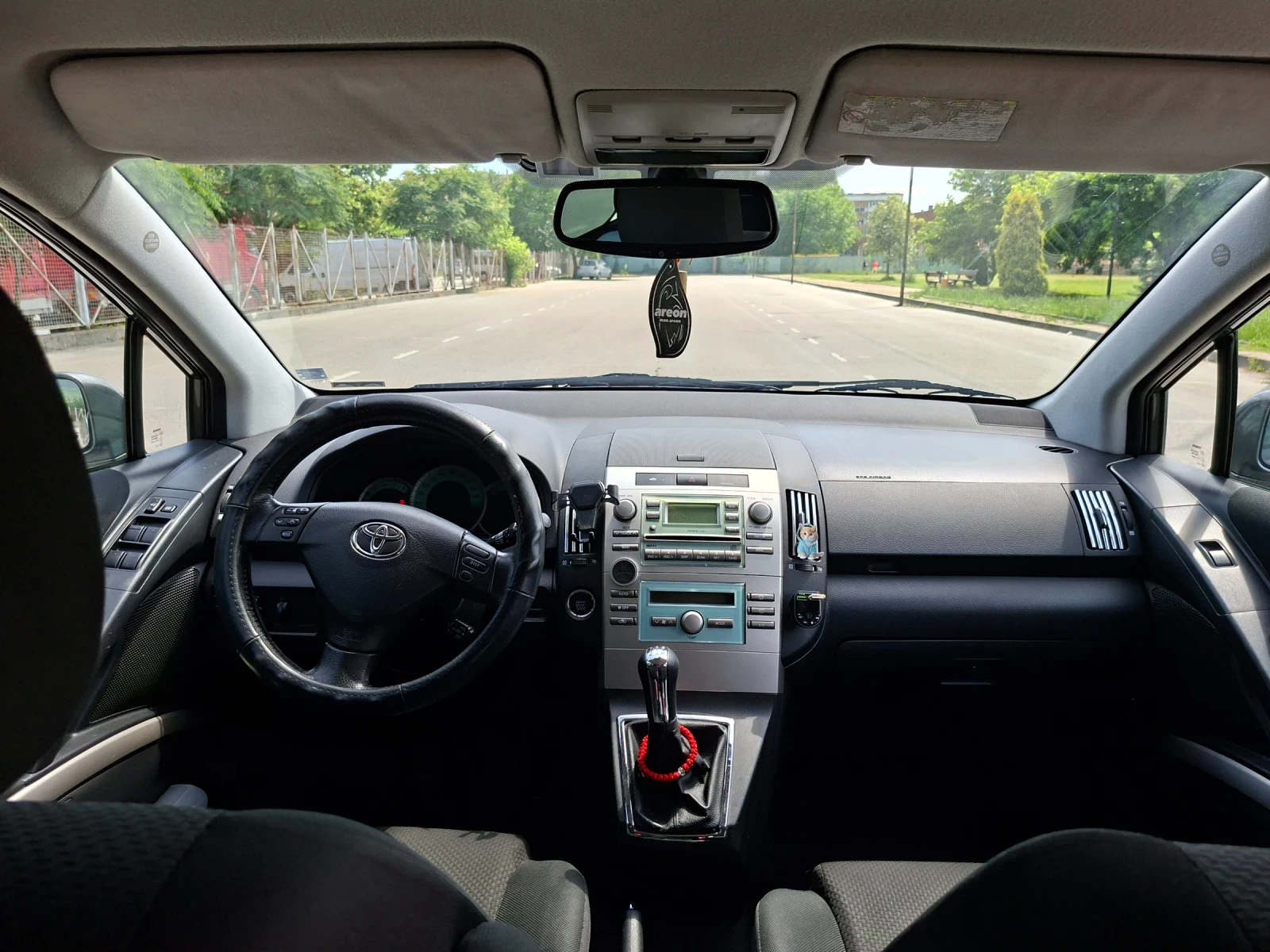 Toyota Corolla verso 1.8 VVT-I LPG, снимка 7 - Автомобили и джипове - 54980497