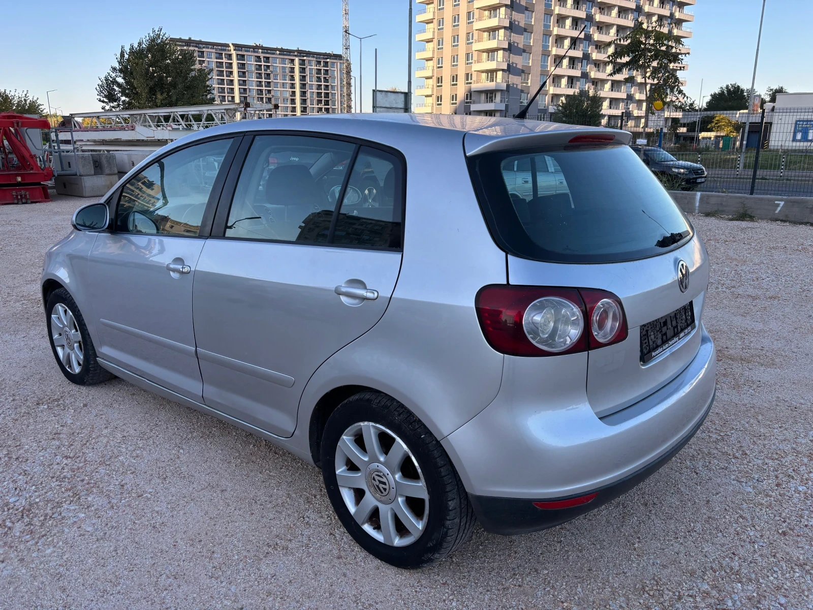 VW Golf Plus 2.0 TDI, снимка 5 - Автомобили и джипове - 55849579