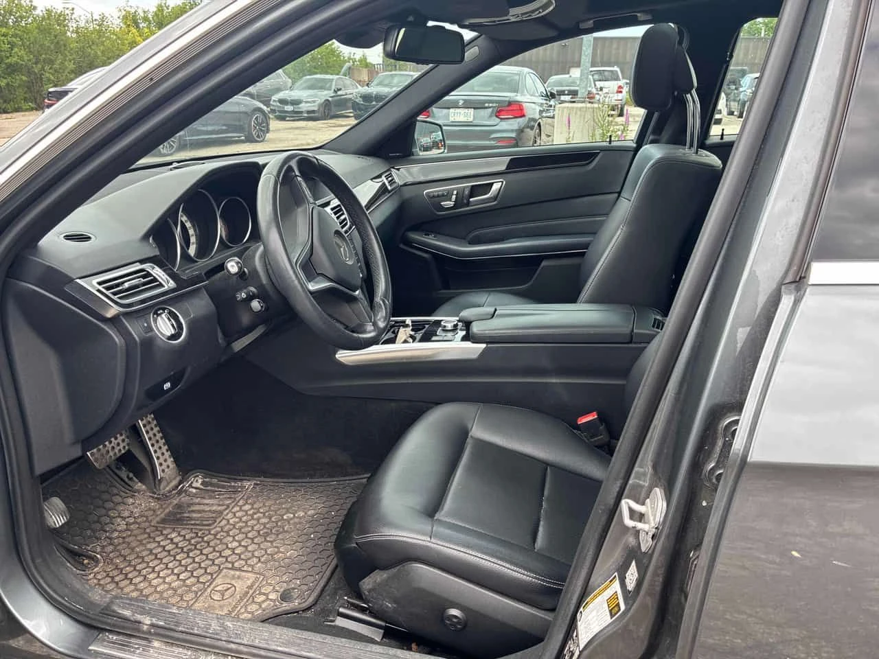 Mercedes-Benz E 250 BlueTEC/ПОДГРЕВИ/360 КАМЕРИ/ПАНОРАМА, снимка 7 - Автомобили и джипове - 55240770