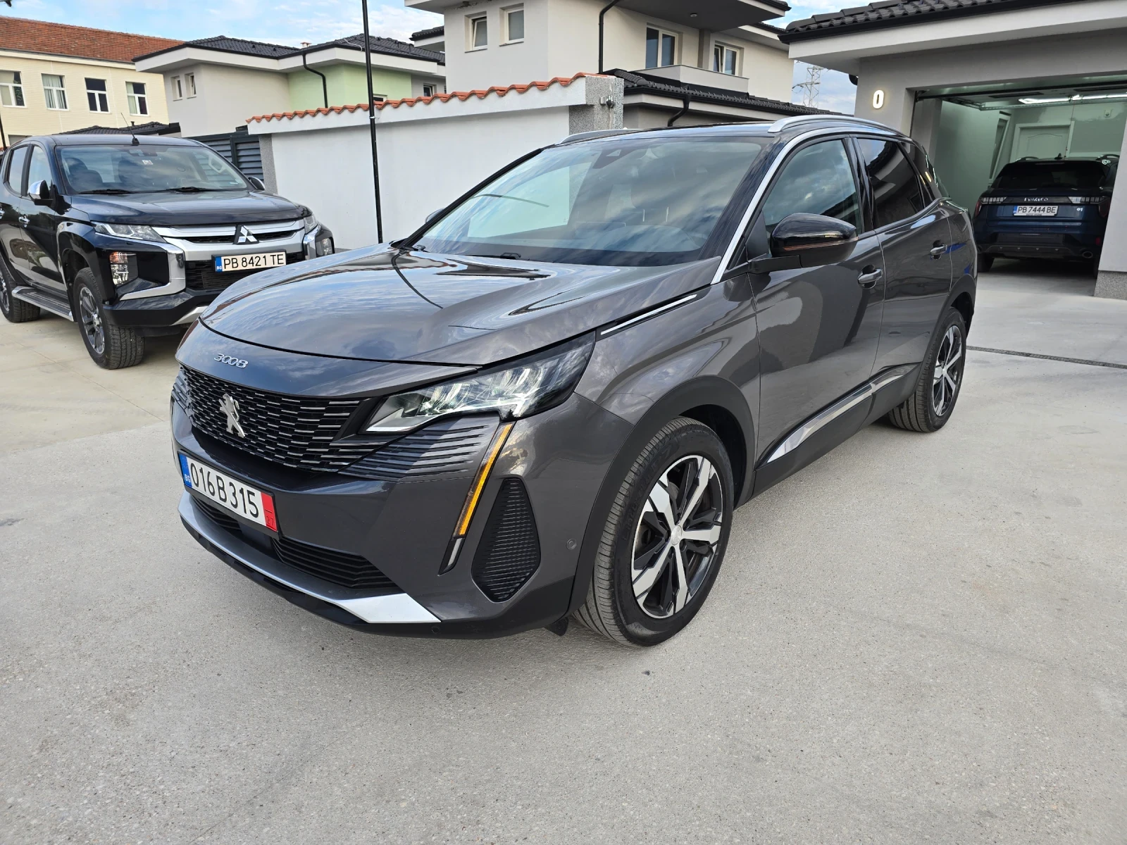 Peugeot 3008 1.5 HDI Allure Pack Автомат Нави Виртуал, снимка 2 - Автомобили и джипове - 55279333