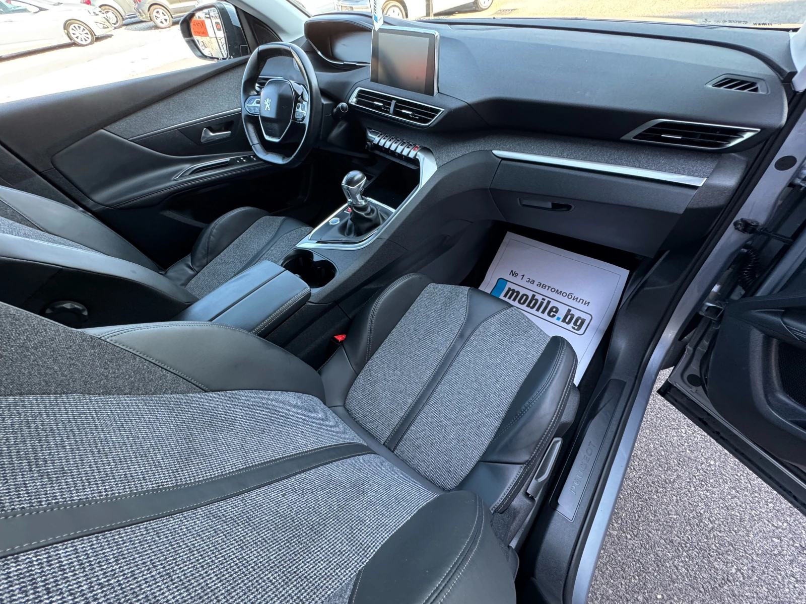 Peugeot 3008 1.2I НОВ ВНОС, снимка 8 - Автомобили и джипове - 55330342