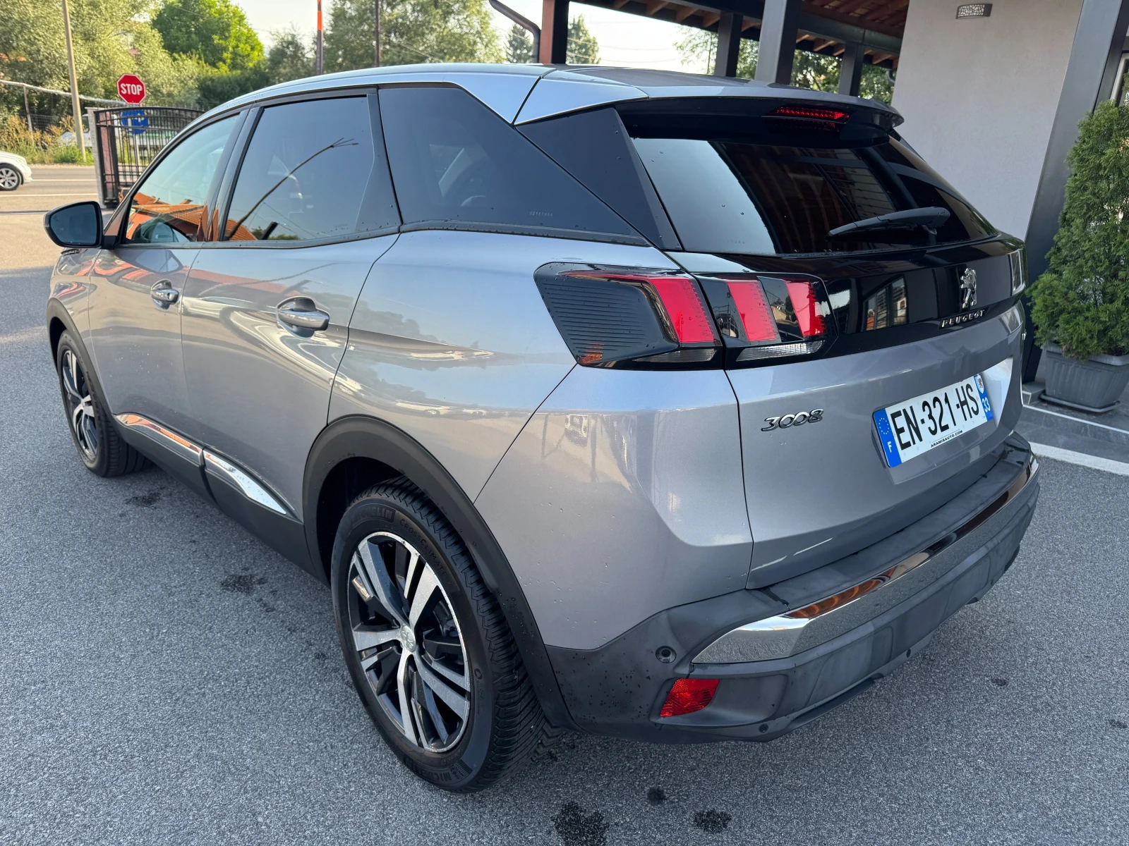 Peugeot 3008 1.2I НОВ ВНОС, снимка 6 - Автомобили и джипове - 55330342