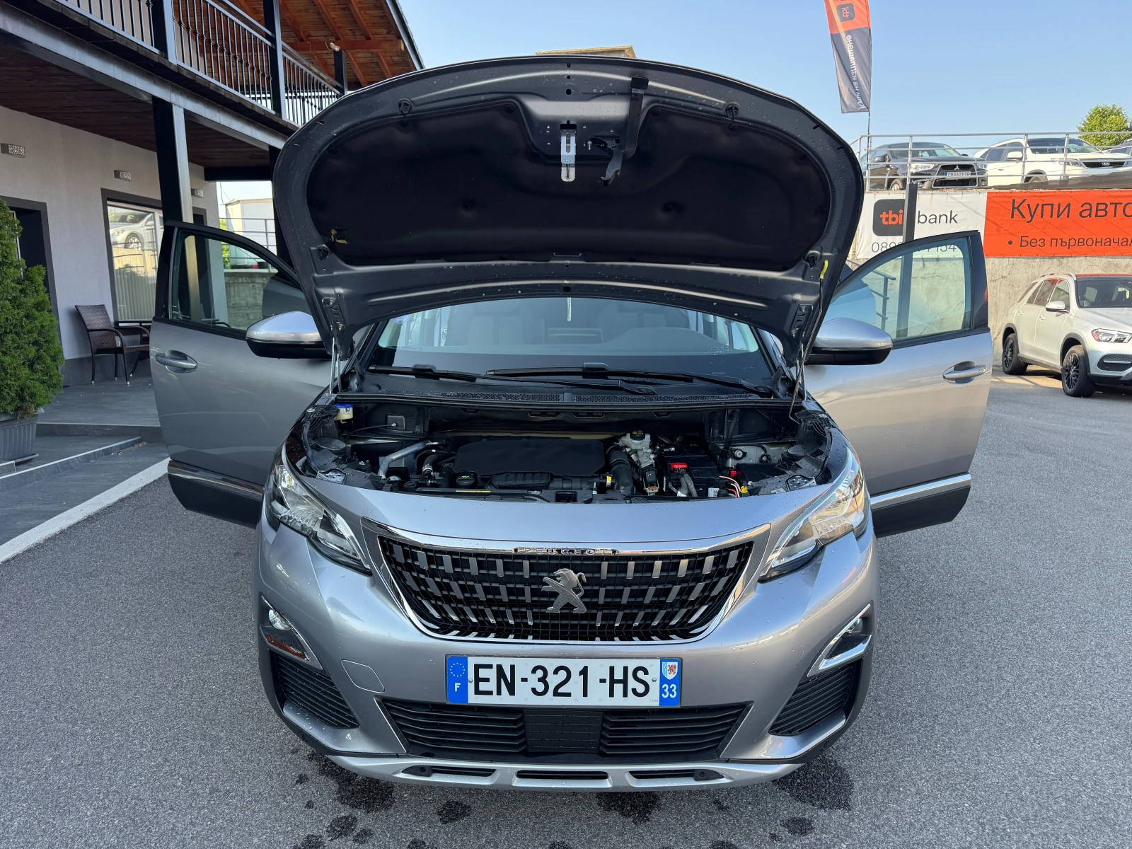 Peugeot 3008 1.2I НОВ ВНОС, снимка 13 - Автомобили и джипове - 55330342
