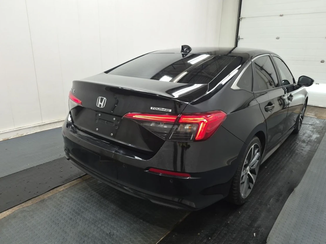Honda Civic 2.0* TOURING* КОЖА* ПОДГРЕВ* ШИБИДАХ* КАМЕРА* , снимка 2 - Автомобили и джипове - 55477737