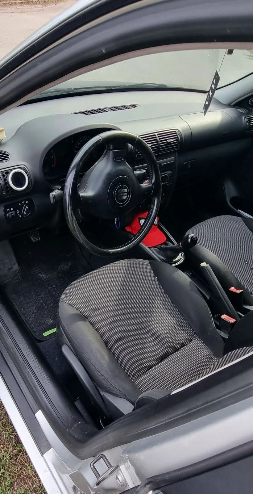 Seat Leon, снимка 8 - Автомобили и джипове - 55565737