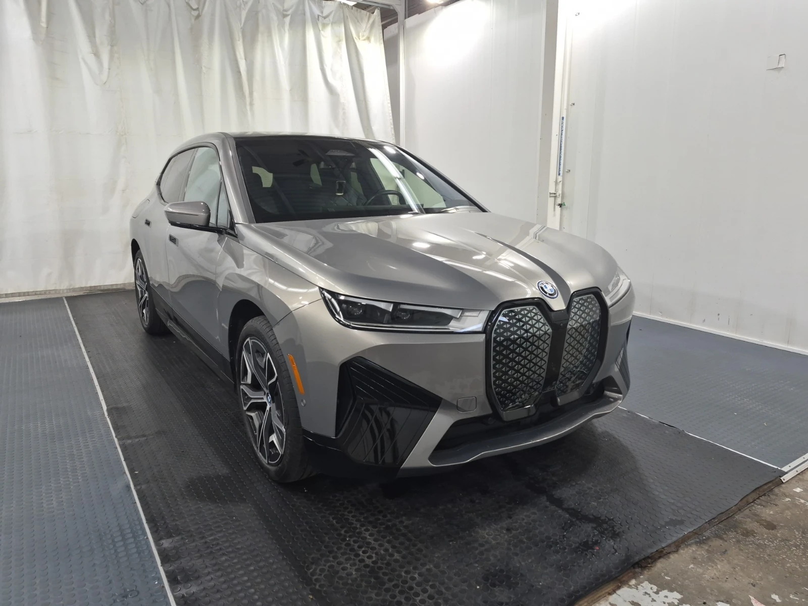 BMW iX Xdrive40 | Mobile.bg � ����������� 2