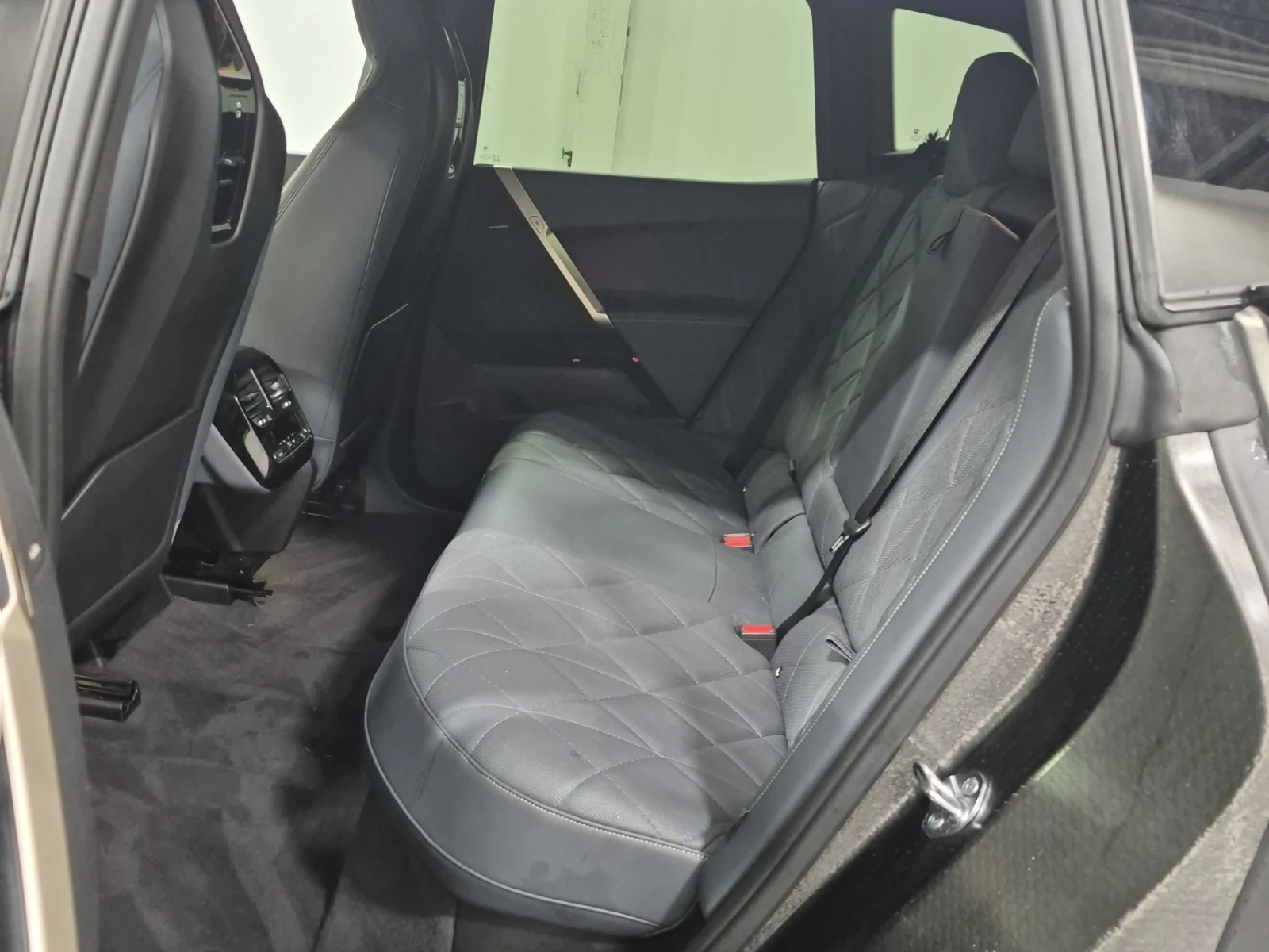 BMW iX Xdrive40 | Mobile.bg � ����������� 13