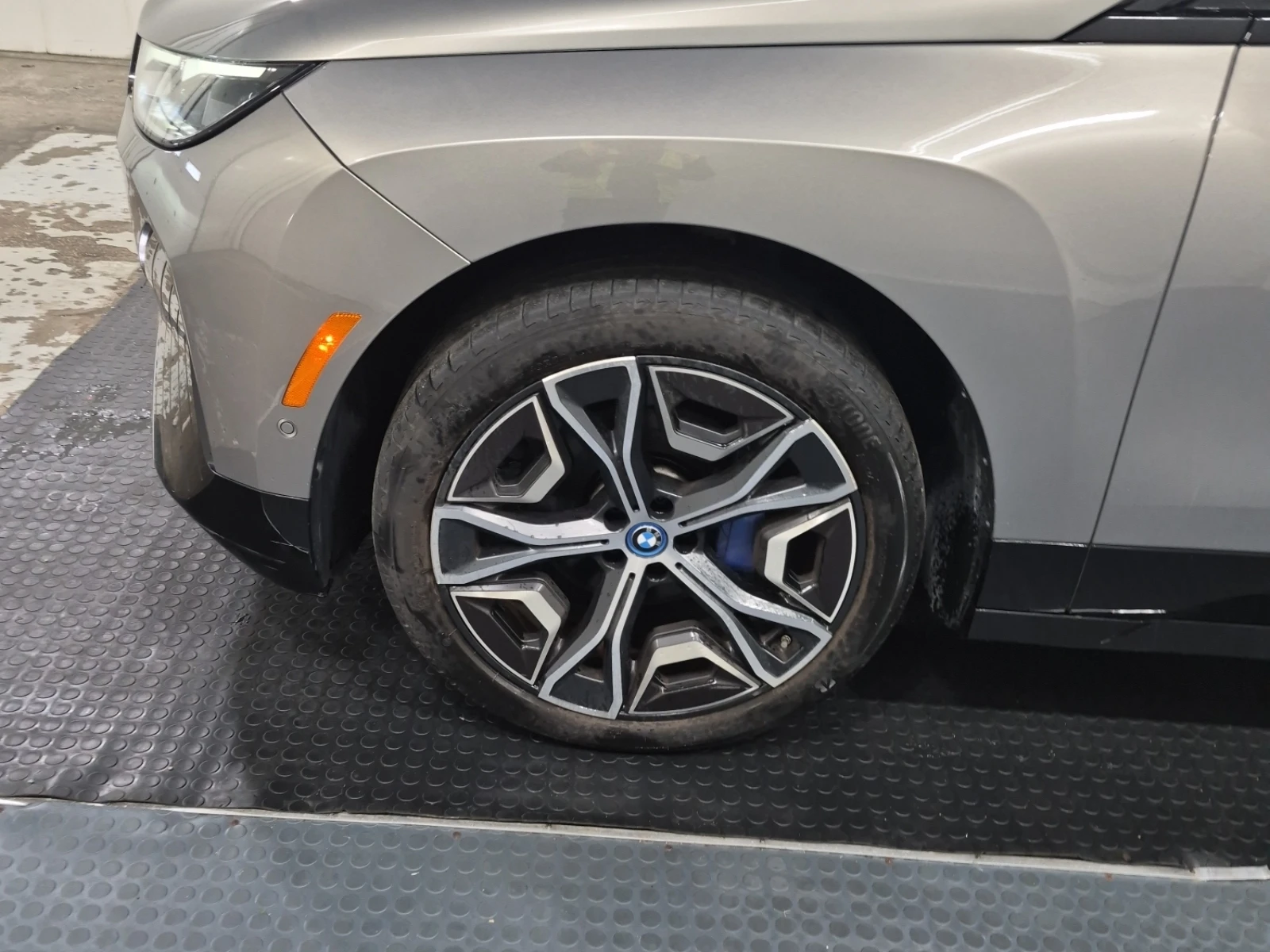 BMW iX Xdrive40 | Mobile.bg � ����������� 5
