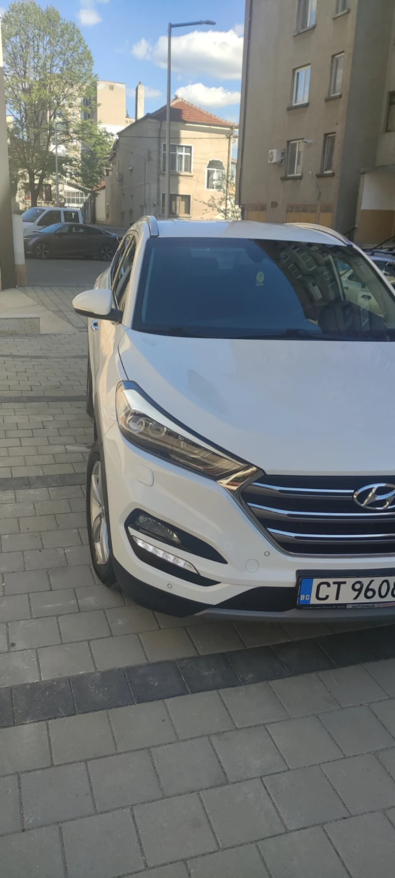 Hyundai Tucson, снимка 11 - Автомобили и джипове - 48415387