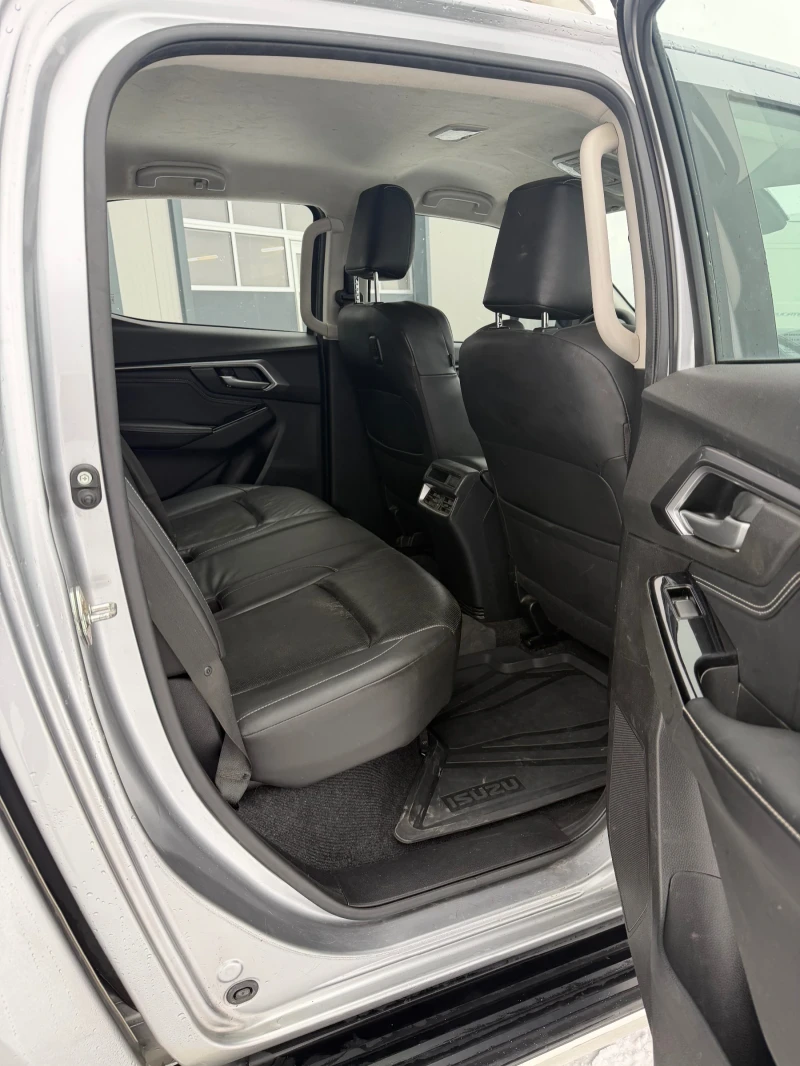 Isuzu D-max 1.9/163кс EVRO6d , снимка 13 - Автомобили и джипове - 53340411
