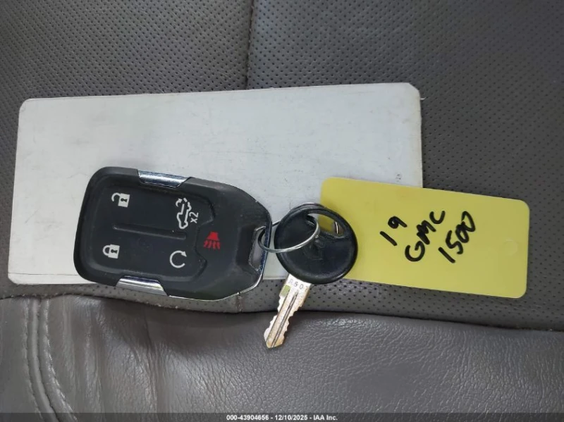 Gmc Sierra 1500 SLT * ПЕРФЕКТЕН* КРАЙНА ЦЕНА* CARFAX, снимка 11 - Автомобили и джипове - 53394719