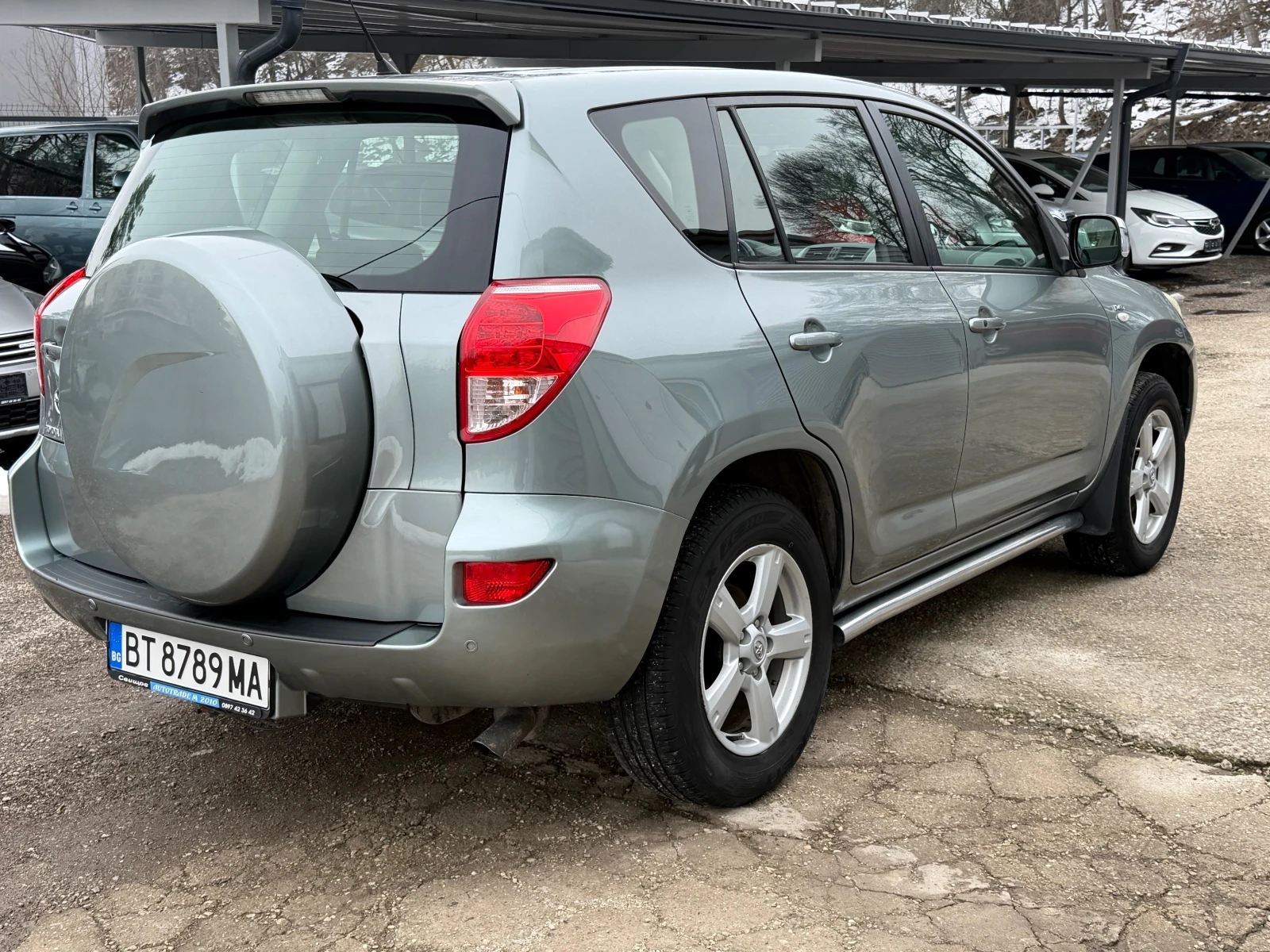 Toyota Rav4 2.2D4D* 4X4* KLIMA - изображение 4