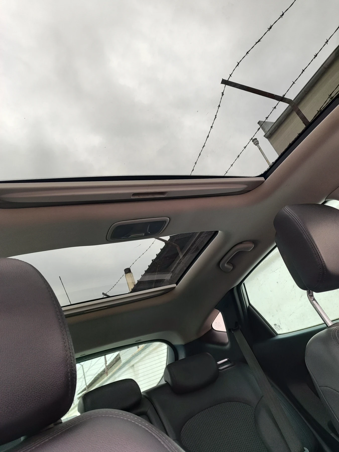 Hyundai IX35 1.7, снимка 9 - Автомобили и джипове - 53942046