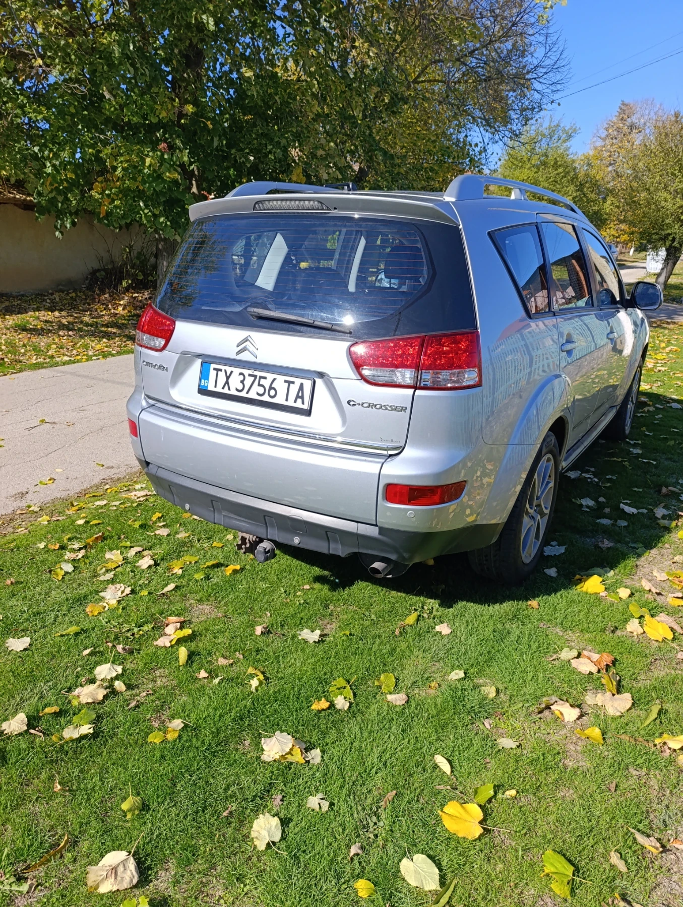 Mitsubishi Outlander, снимка 3 - Автомобили и джипове - 53985054