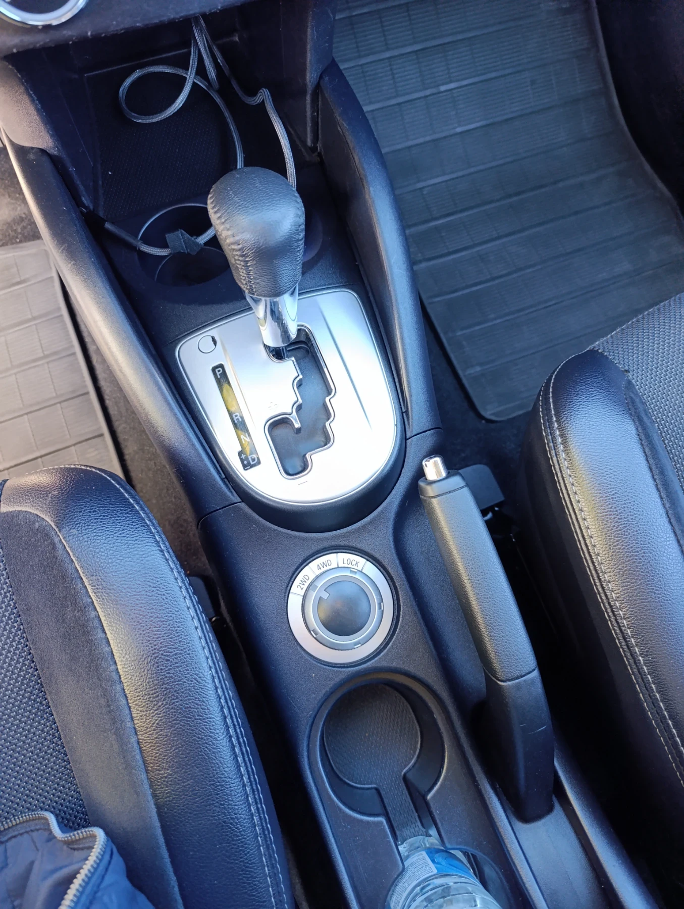 Mitsubishi Outlander, снимка 12 - Автомобили и джипове - 53985054