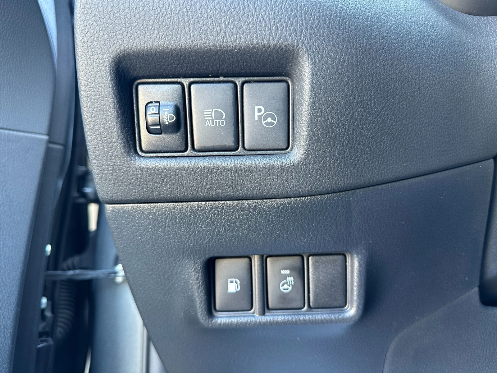 Toyota C-HR 2.0 hybrid/Facelift, снимка 10 - Автомобили и джипове - 54338326