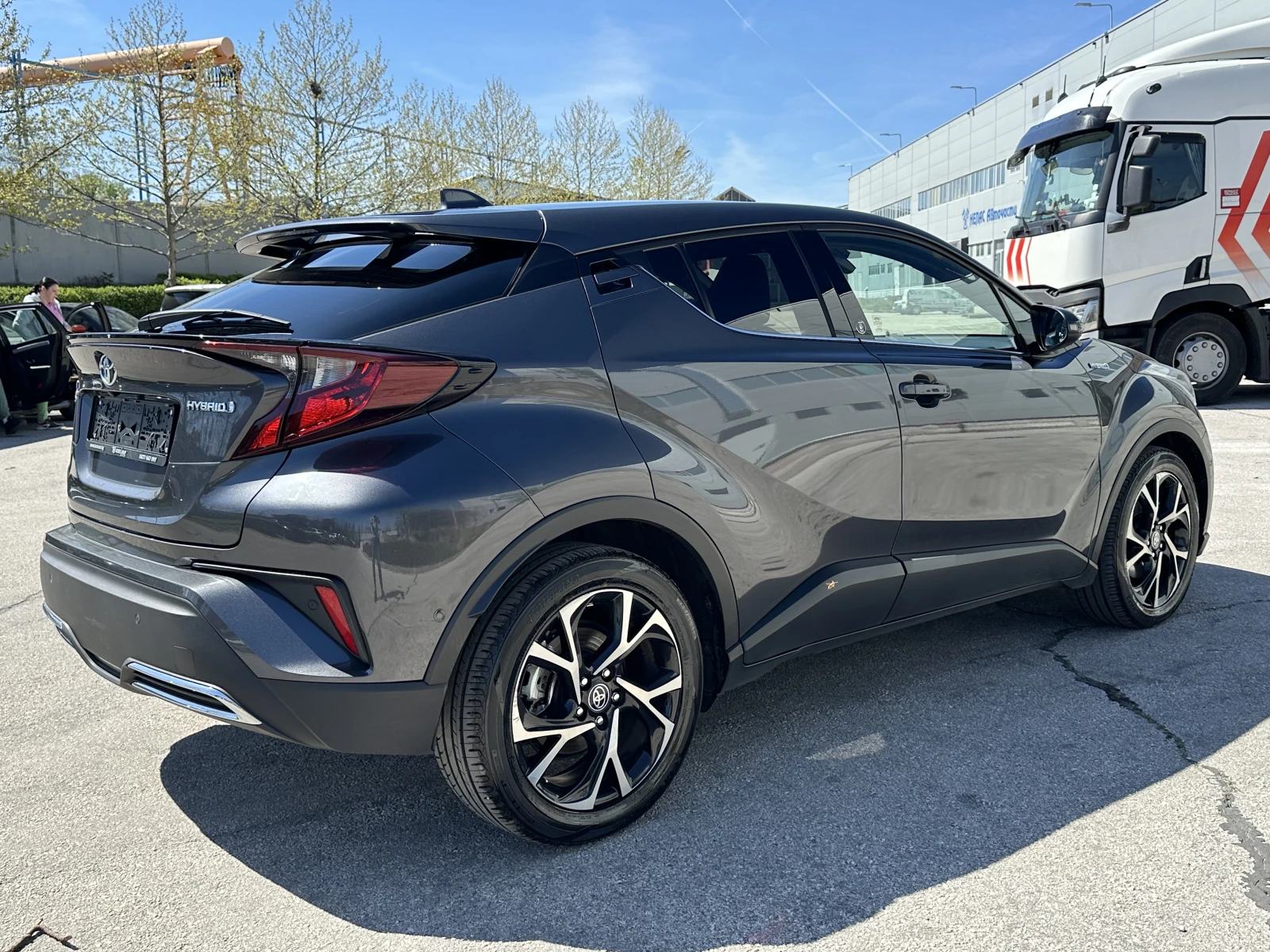 Toyota C-HR 2.0 hybrid/Facelift, снимка 4 - Автомобили и джипове - 54338326