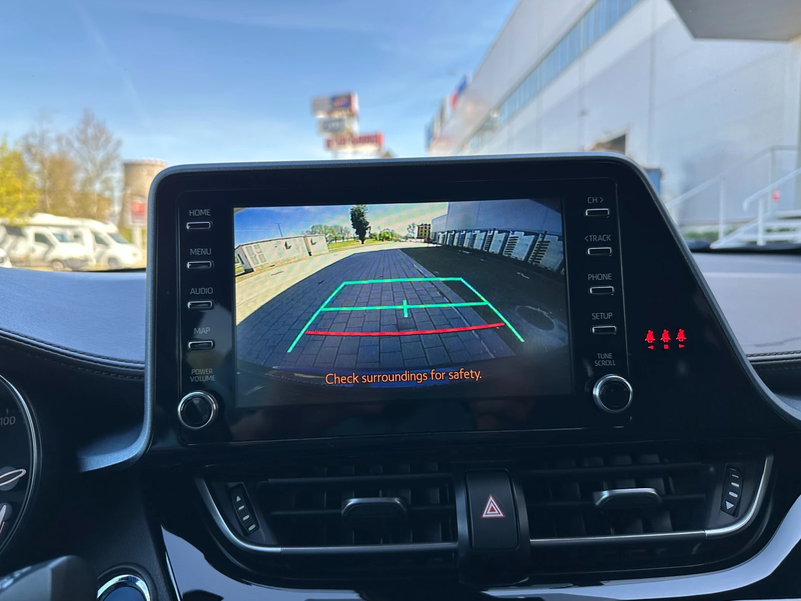 Toyota C-HR 2.0 hybrid/Facelift, снимка 17 - Автомобили и джипове - 54338326