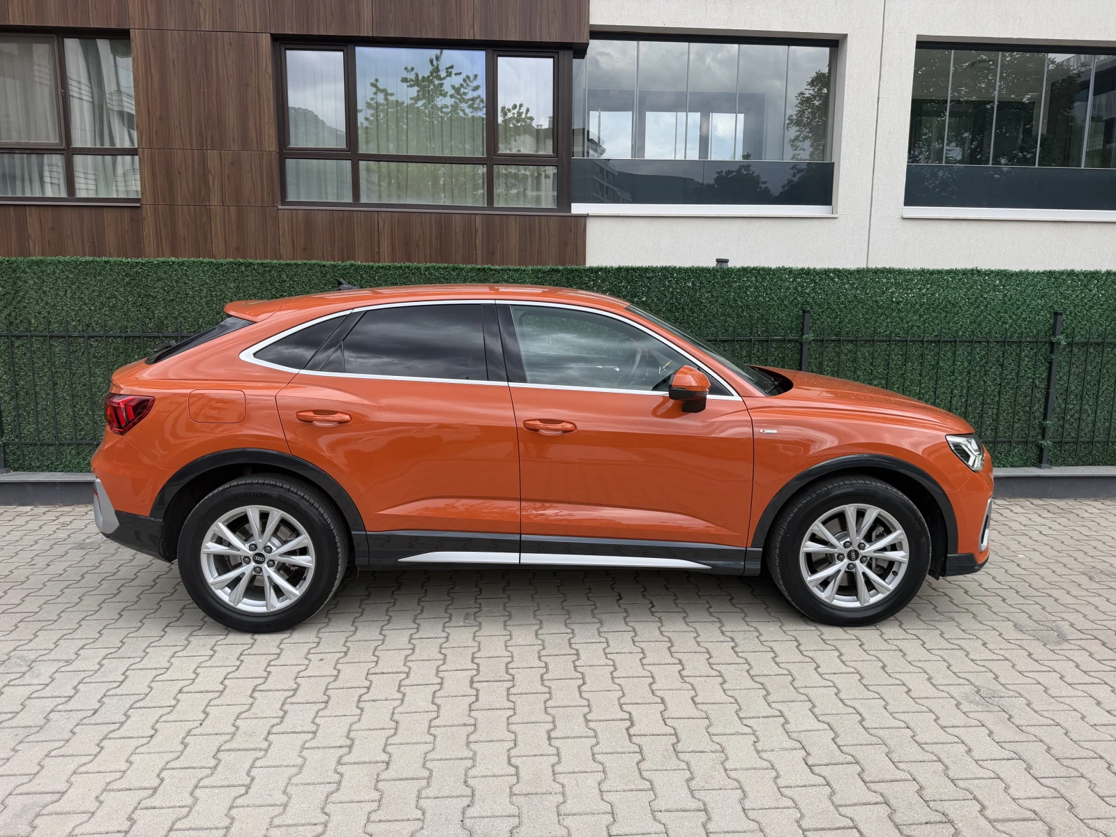 Audi Q3 Sportback S line 40 TDI Quattro, снимка 4 - Автомобили и джипове - 54696798