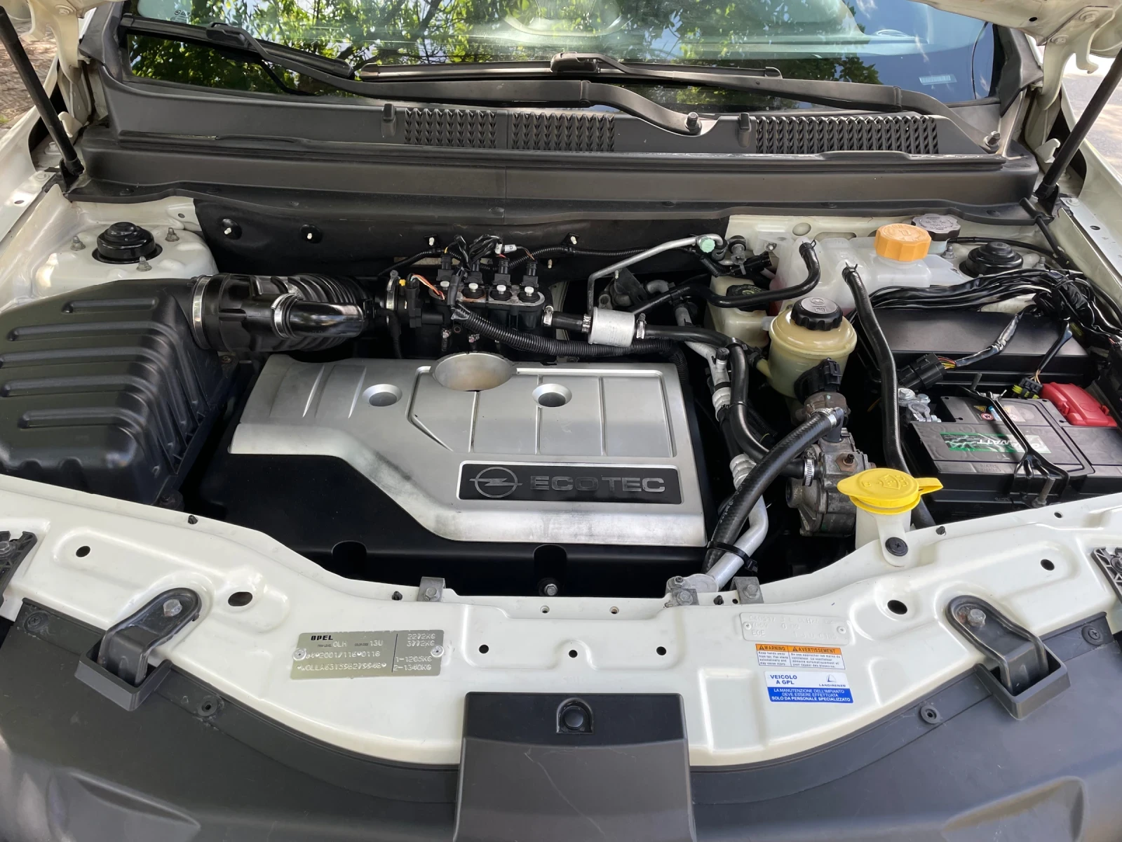 Opel Antara 2.4LPG 4X4, снимка 14 - Автомобили и джипове - 54712518