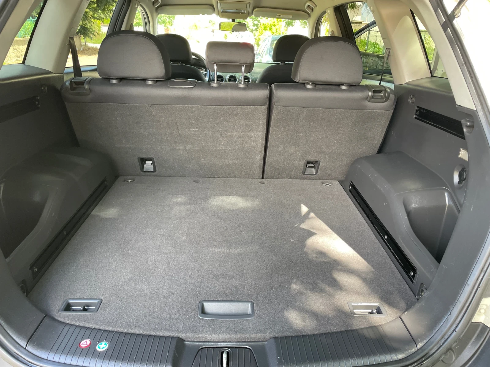Opel Antara 2.4LPG 4X4, снимка 12 - Автомобили и джипове - 54712518