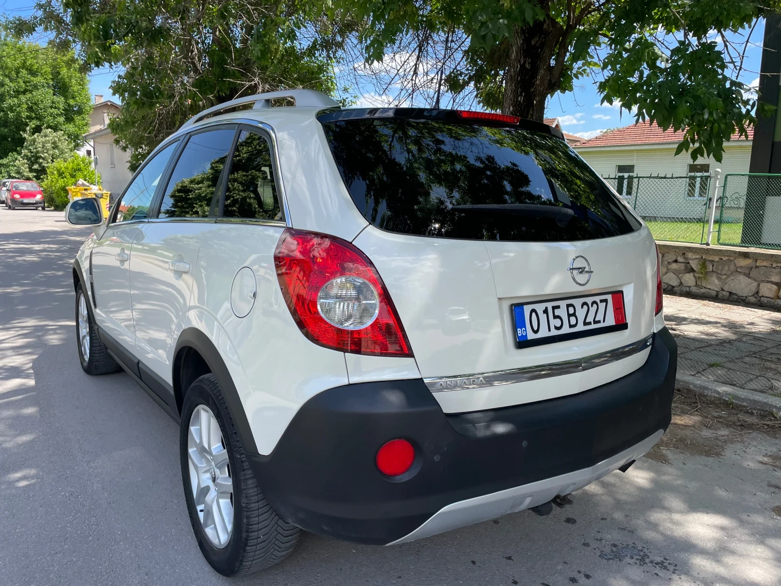 Opel Antara 2.4LPG 4X4, снимка 4 - Автомобили и джипове - 54712518