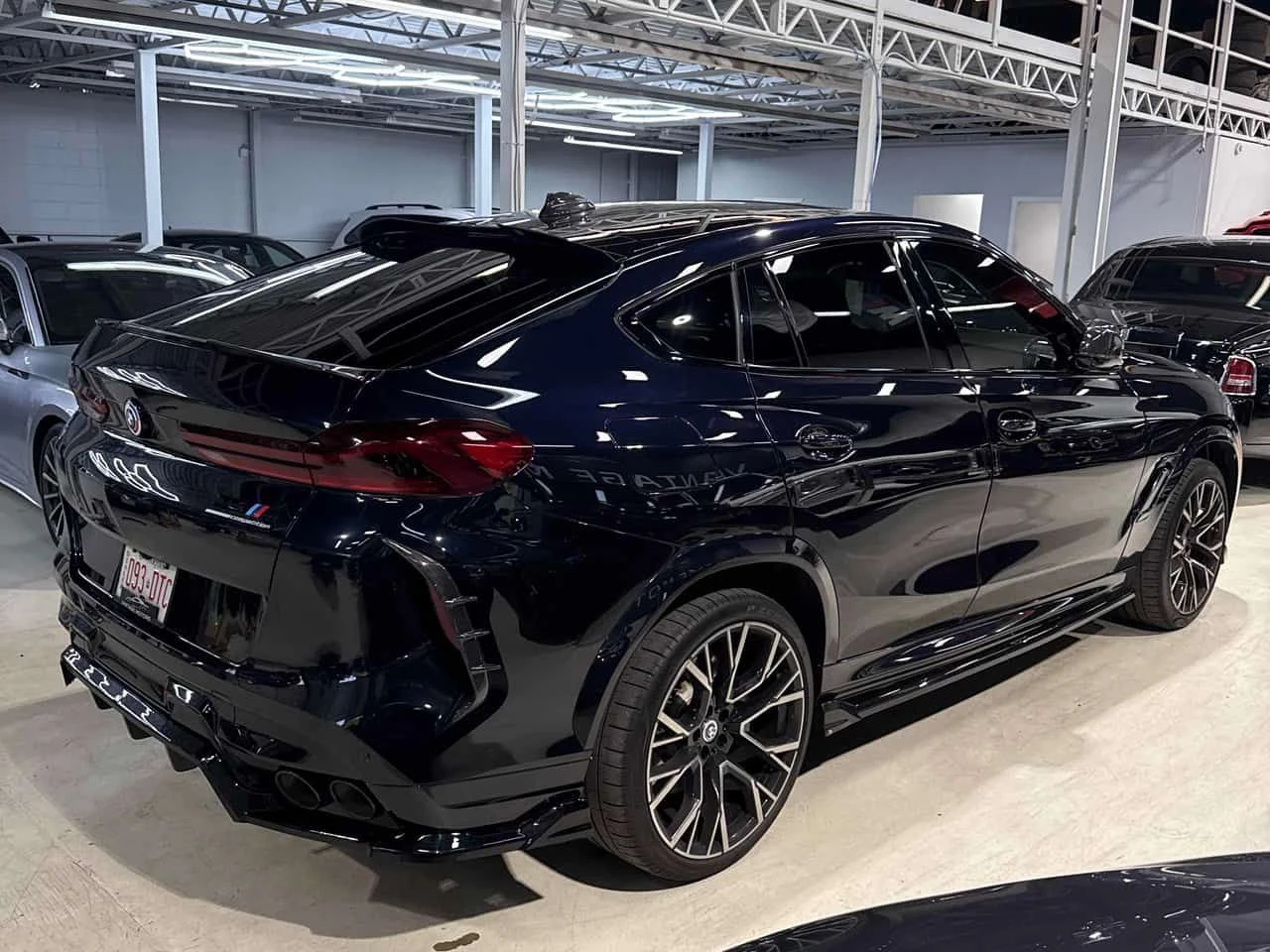BMW X6 * Competition * ЛАЗЕРИ * B&W * ОБДУХВАНЕ * , снимка 3 - Автомобили и джипове - 55328385