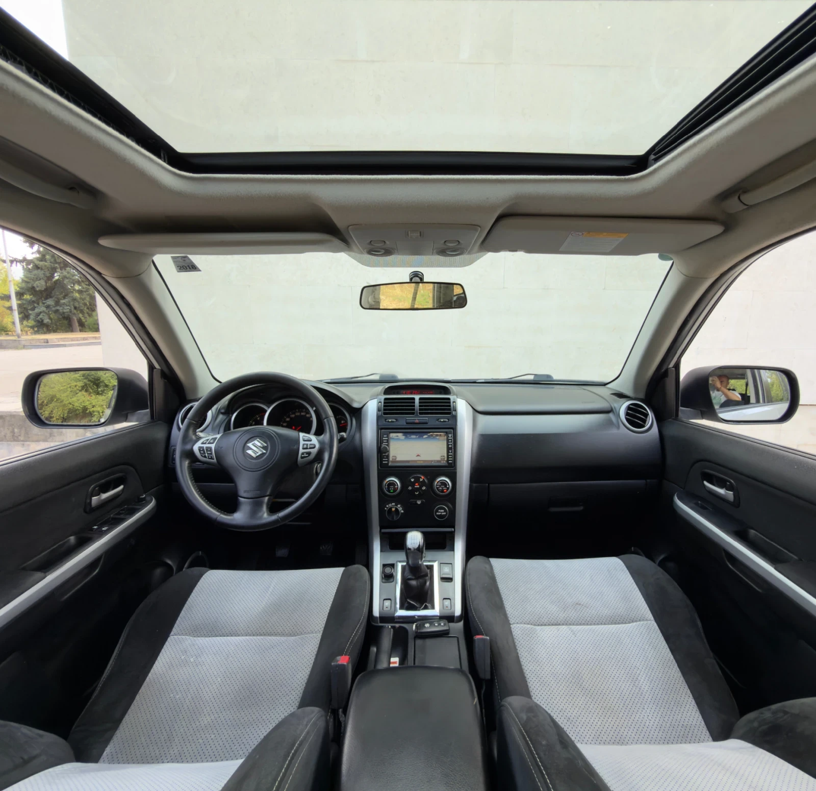 Suzuki Grand vitara 1.9DDIS//NAVI* KEYLESS GO, снимка 10 - Автомобили и джипове - 55710730