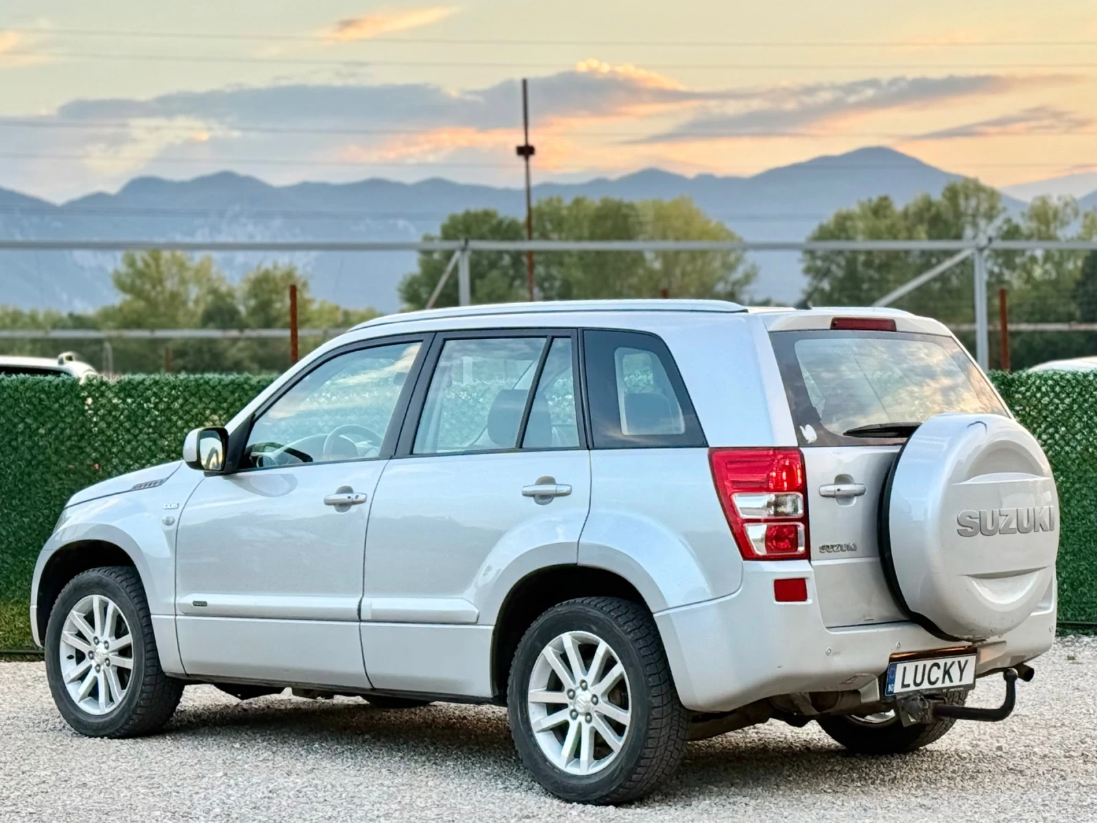 Suzuki Grand vitara 1.9DDIS//NAVI* KEYLESS GO, снимка 5 - Автомобили и джипове - 55710730