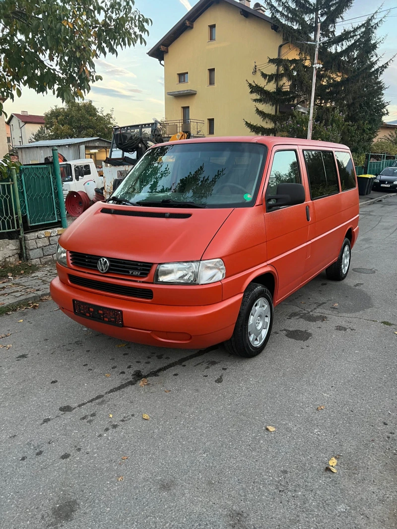 VW Multivan 2.5TDI-102КС-MULTIVAN-НОВ ВНОС -ШВЕЙЦАРИЯ, снимка 1 - Бусове и автобуси - 42644100