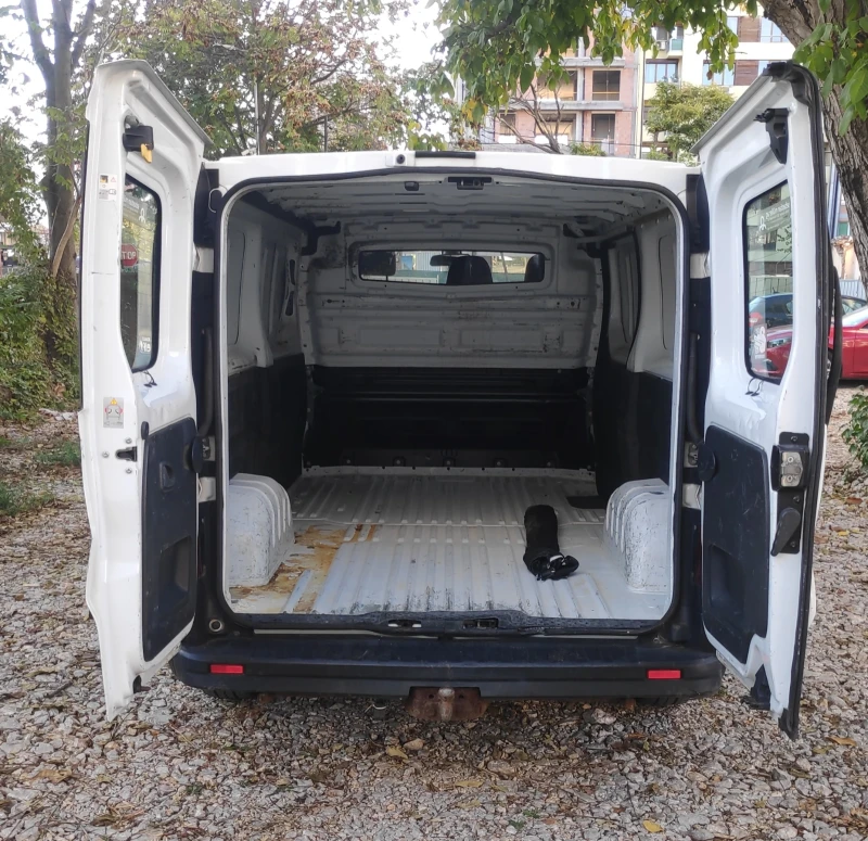 Renault Trafic dCi 115, снимка 6 - Бусове и автобуси - 47737573