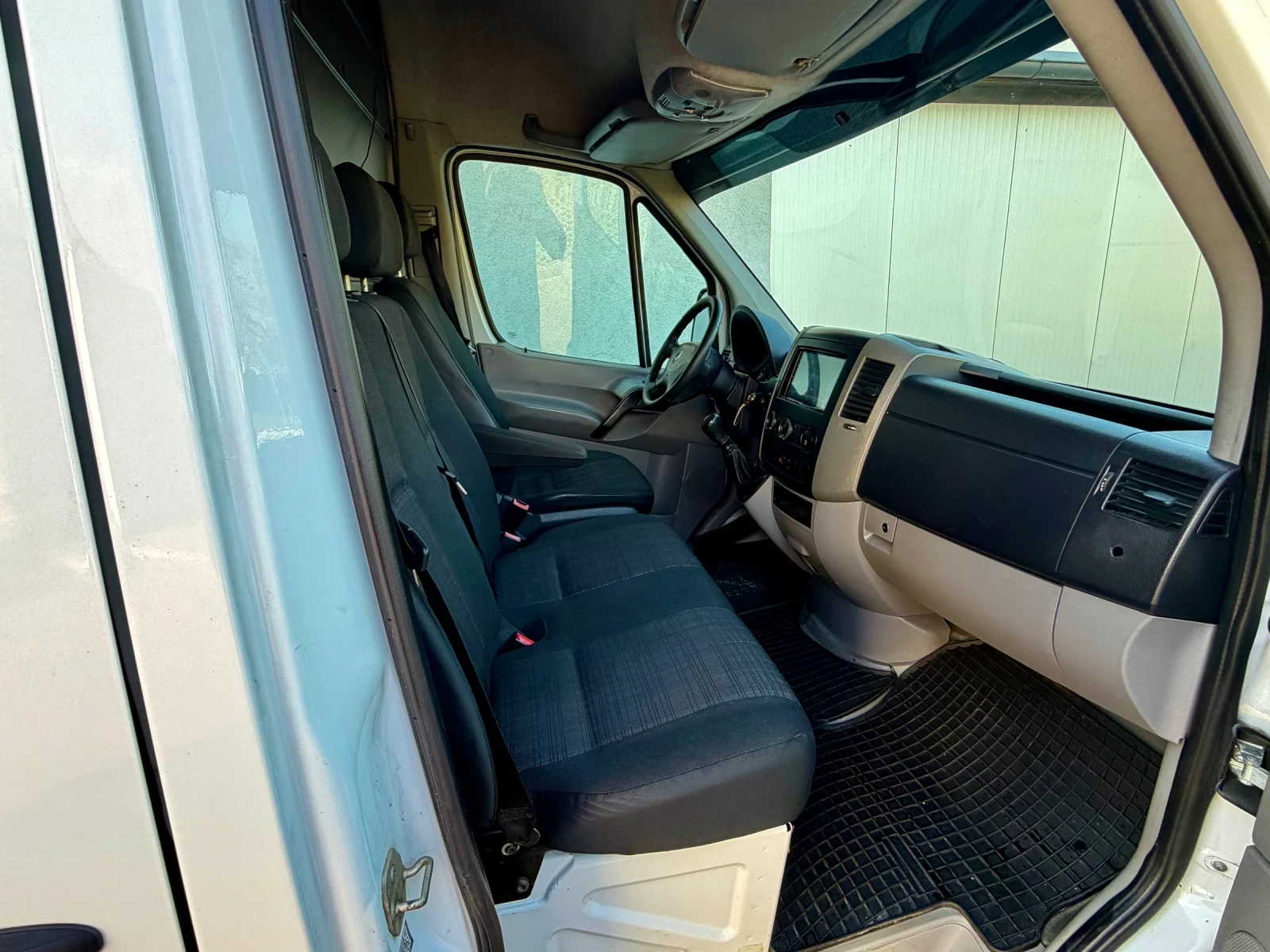 Mercedes-Benz Sprinter 313 2.2 МАКСИ!!РЕГИСТРИРАН!!!КАМЕРА!!!ТОП СЪСТОЯНИЕ!!!, снимка 9 - Бусове и автобуси - 53864579