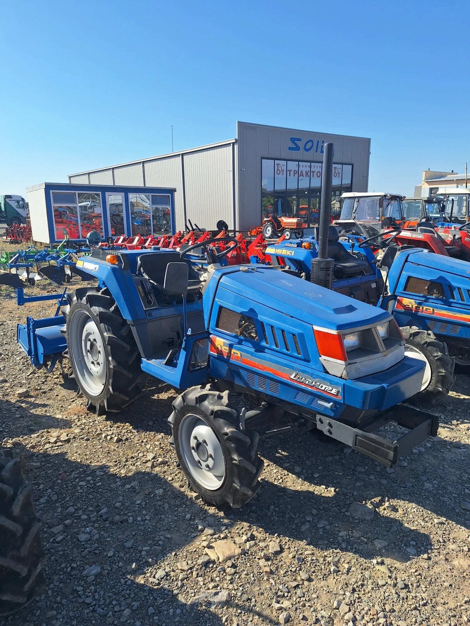 Трактор Kubota, снимка 3 - Селскостопанска техника - 55661514