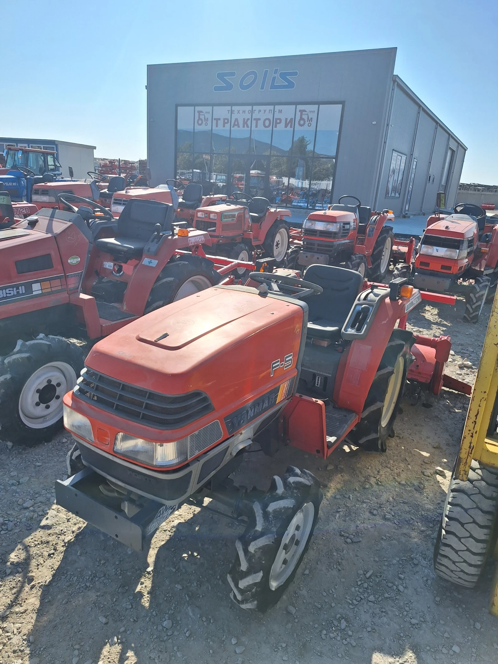Трактор Kubota, снимка 6 - Селскостопанска техника - 55661514