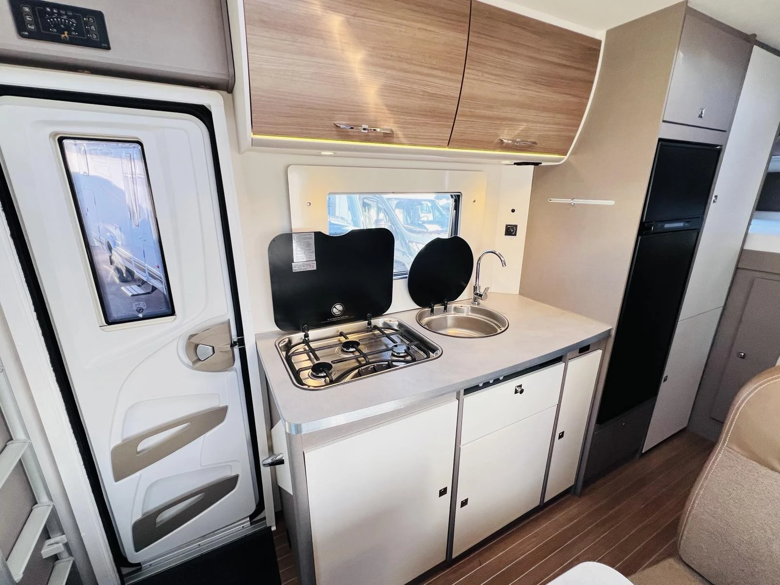 ������ Etrusko Hymer A 7300. ��������  | Mobile.bg � ����������� 10