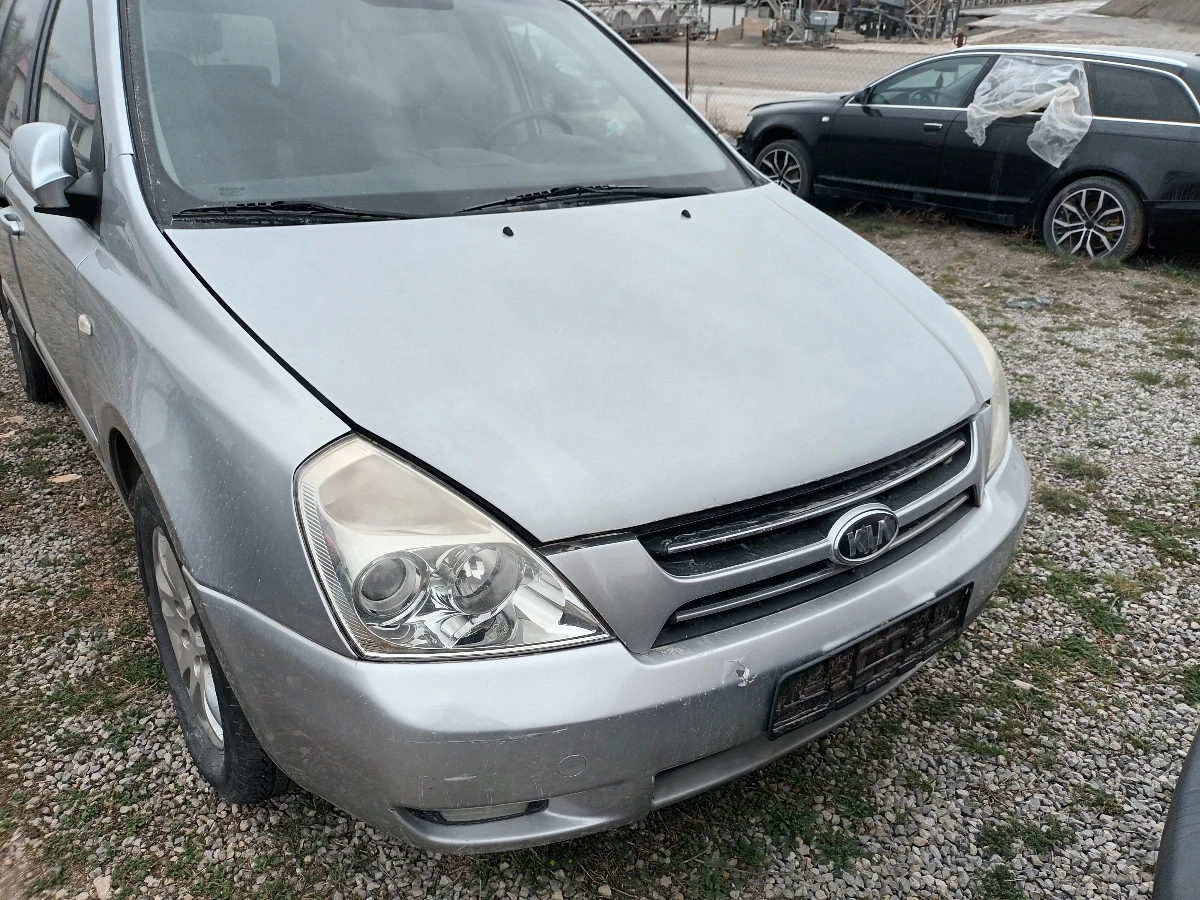 капак преден Киа Карнивал автоматик