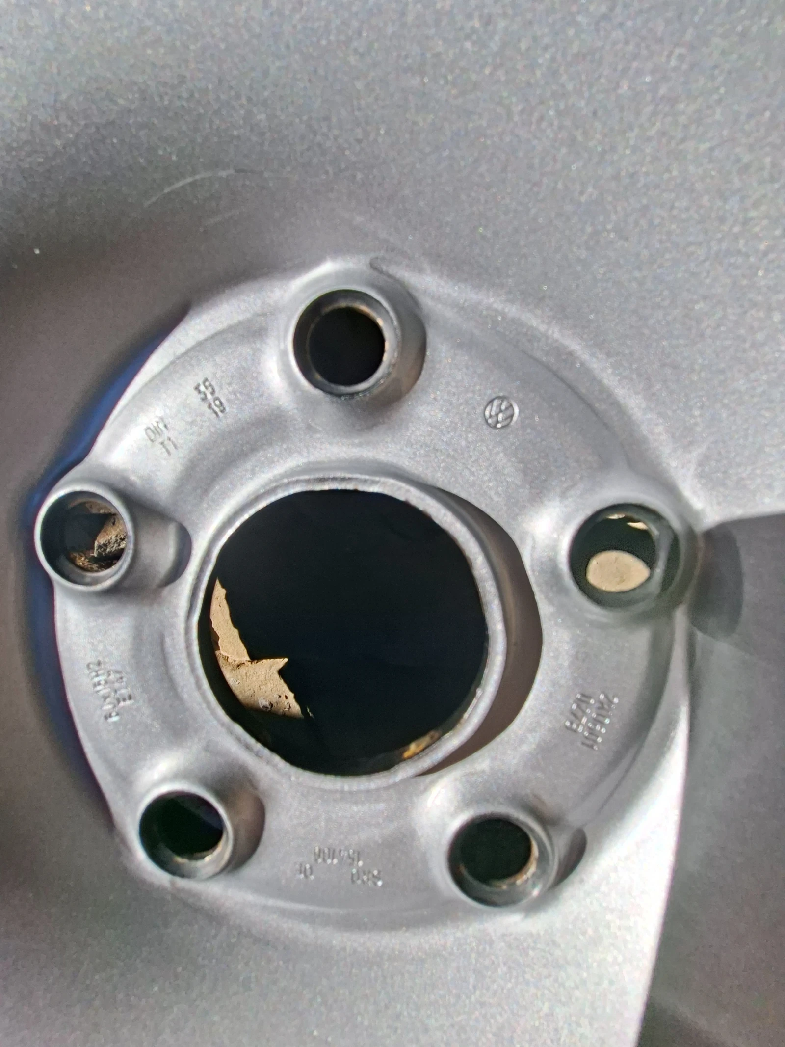 Гуми с джанти Continental 195/65R15, снимка 4 - Гуми и джанти - 54372255