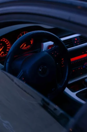 BMW 320, снимка 2