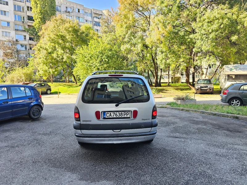 Renault Grand espace 2.2 DCI 7 МЕСТА , снимка 4 - Автомобили и джипове - 47559041