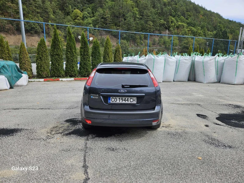 Ford Focus 1.8 GAZ, снимка 4 - Автомобили и джипове - 47250598