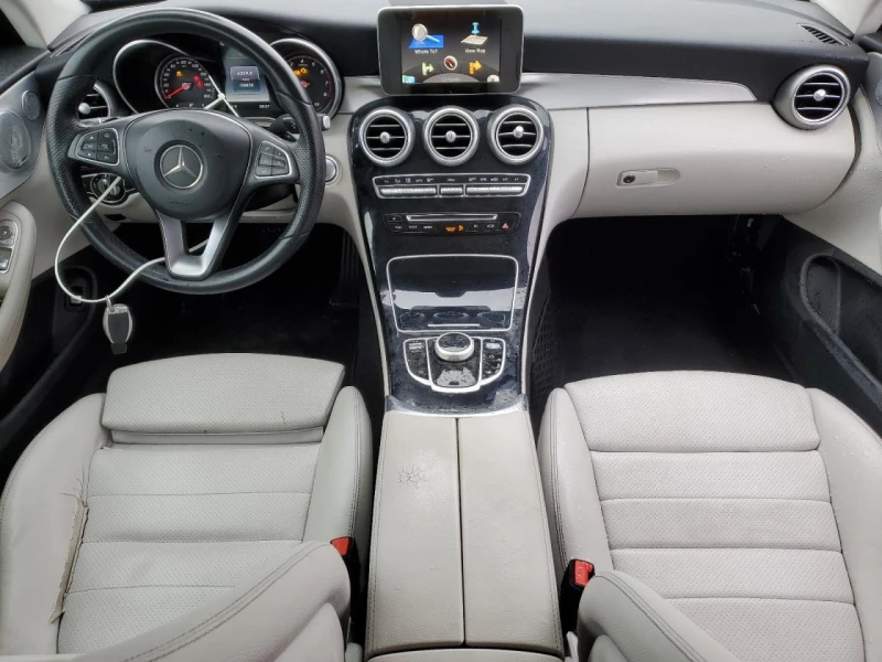 Mercedes-Benz C 300 4MATIC/AMG PACK/BURMESTER/SUNROOF/KEYLESS/LED/, снимка 7 - Автомобили и джипове - 48226900