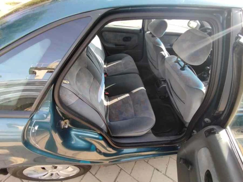 Renault Laguna, снимка 9 - Автомобили и джипове - 48426957