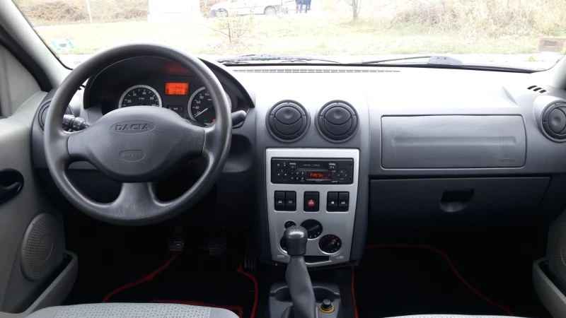 Dacia Logan Газова уредба, снимка 8 - Автомобили и джипове - 49028069