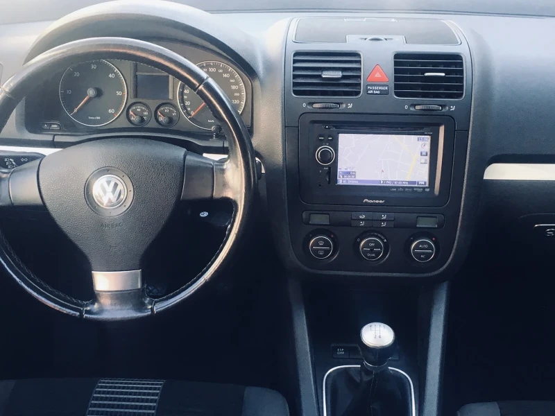 VW Golf 1.9TDI, снимка 7 - Автомобили и джипове - 49508577